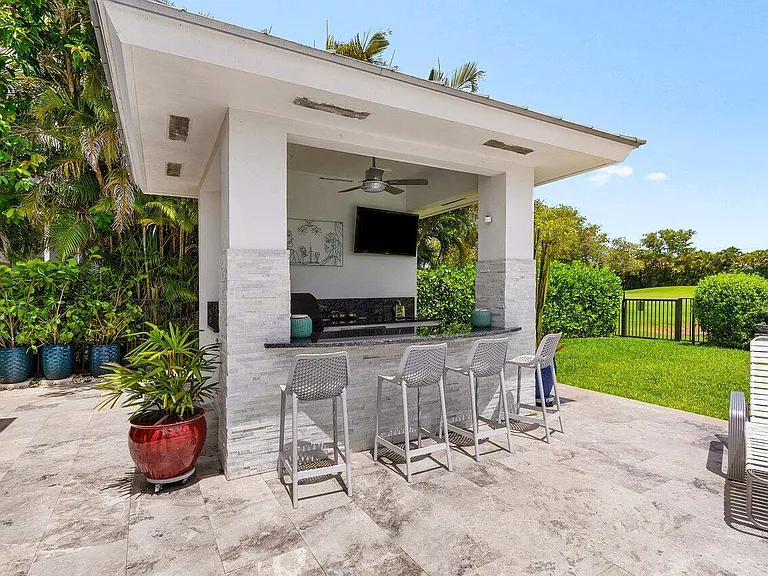 11164 Boca Woods Ln — Photo 31