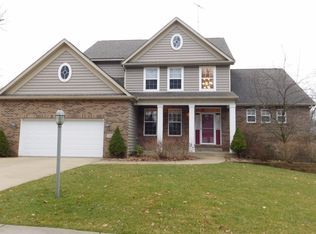 2405 Blue Mound Dr, Valparaiso, IN 46383