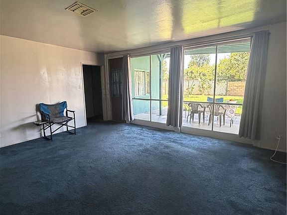 3rd image of 10445 Rose Hedge Dr