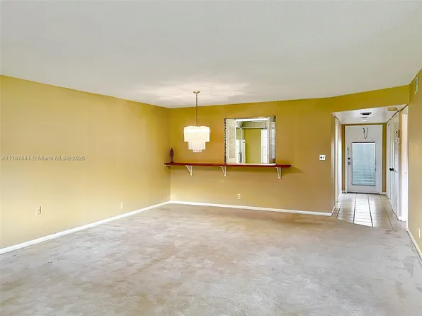 291 S Hollybrook Dr APT 105, Hollywood, FL 33025