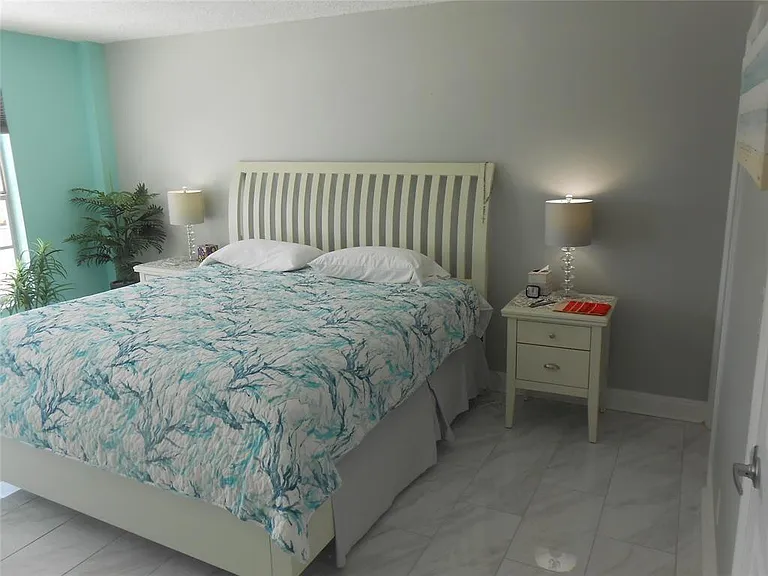 4540 N Ocean Dr #210 — Photo 33