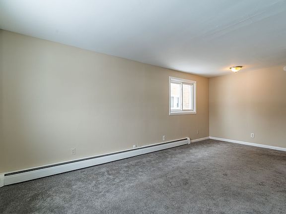 2nd image of 2676 Sheridan Dr APT 2
