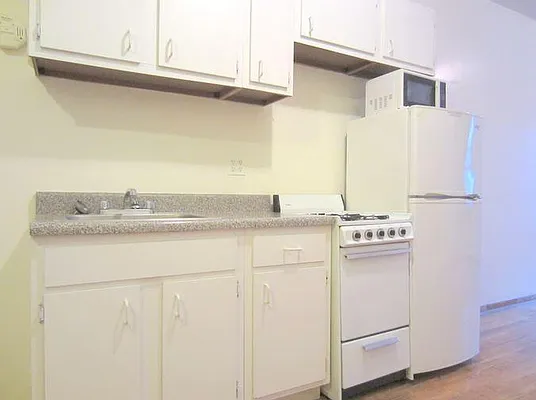 Rented by FirstService Realty (legacy) | media 19