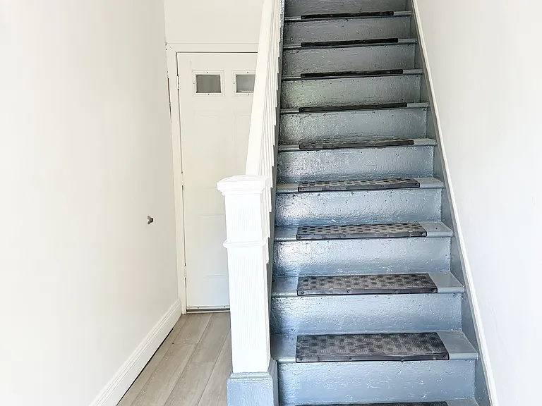 164 Bruckner Ave #2 — Photo 10