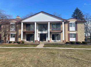 29201 Hayes Rd #42, Warren, MI 48088