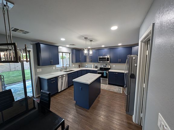 4th image of 17237 W Ashley Dr