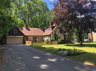 65 Sherwood Ln, Norwich, CT 06360