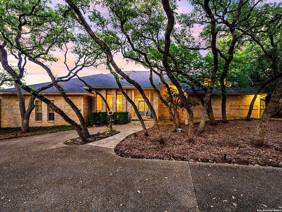 1st image of 206 POST OAK WAY