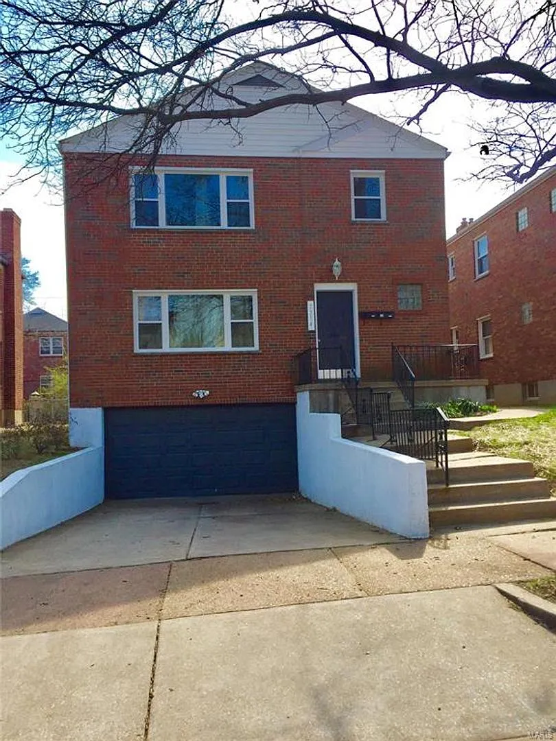 7314 Dartmouth — Photo 1