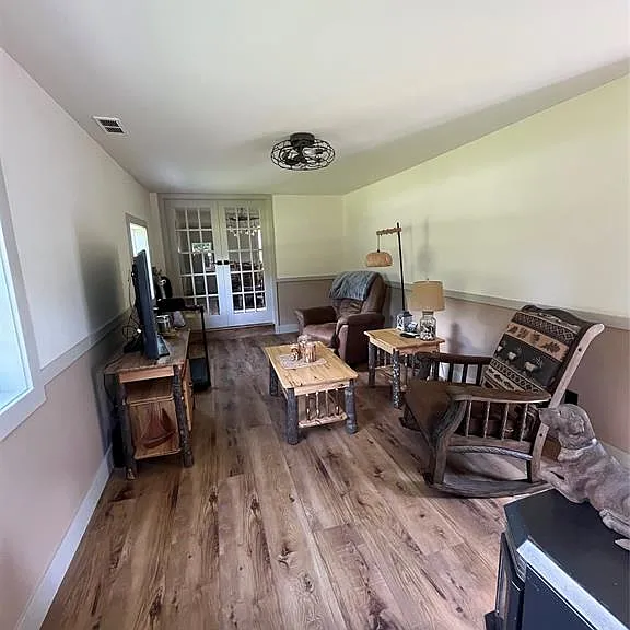 1261 Avonia Rd — Photo 15