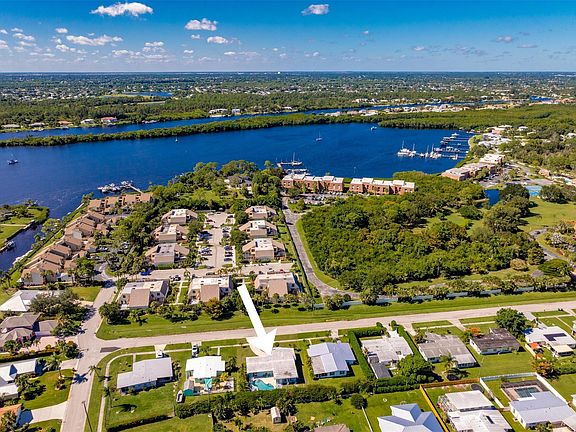 4th image of 3173 SE Pruitt Road