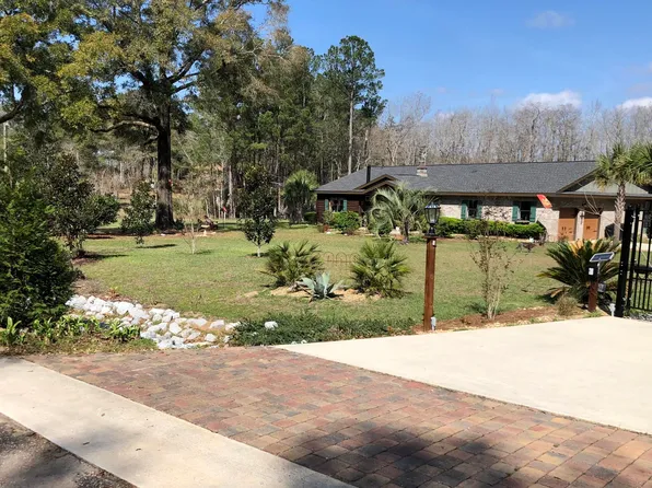 975 Blue Pond Ln, Ponce De Leon, FL 32455