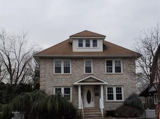 883 Bogert Rd, River Edge, NJ 07661