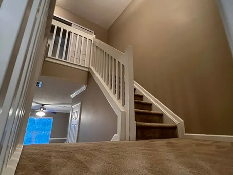 8112 Christmas Ct — Photo 8