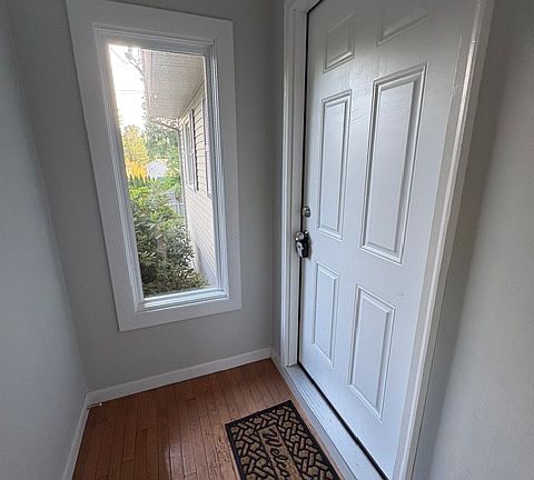 2nd image of 40 North St Unit 40