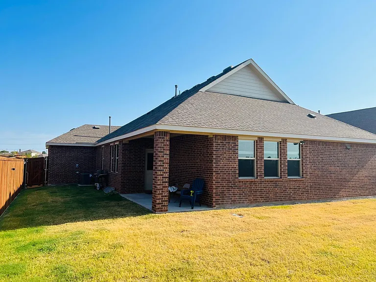 3413 Marino Dr — Photo 11