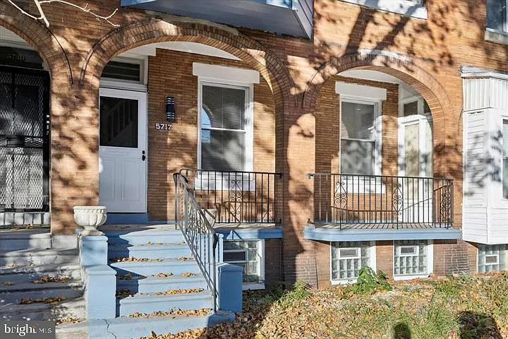 4 bed, 1.0 bath, 1180 sqft, $1,750 — Photo 1