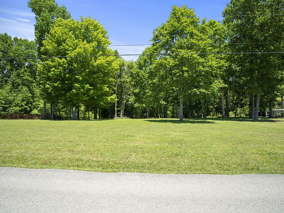 2nd image of 638 Northup Rd