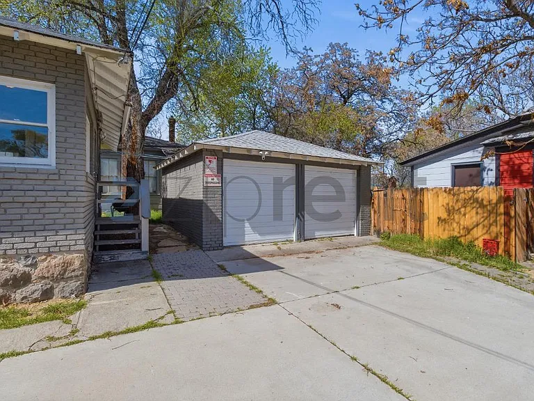 423 Mill St #423 MILL ST — Photo 22