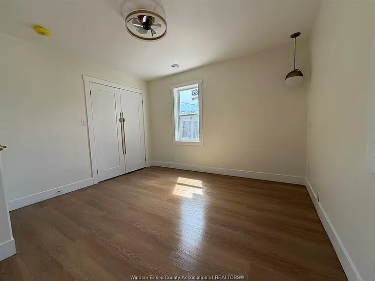 160 Askin Ave #3 — Photo 11