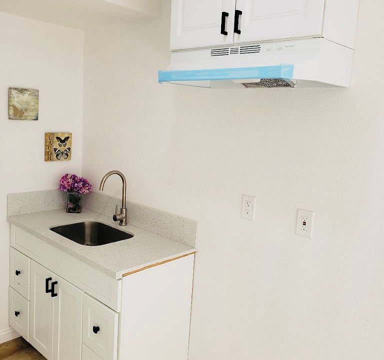 2532 North Arrowhead Avenue B 2532 N Arrowhead Ave San Bernardino