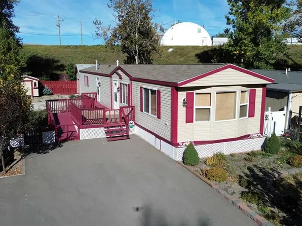 1229 Waterton Ave #6, Pincher Creek, AB T0K 1W0