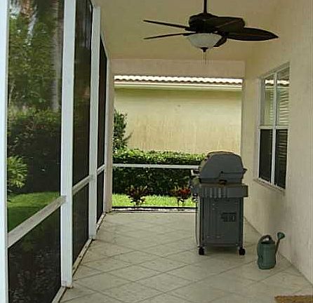 5th image of 10523 Utopia Cir W