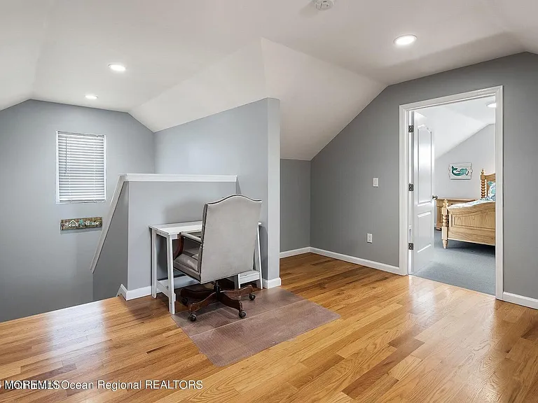 32 Niblick St — Photo 5
