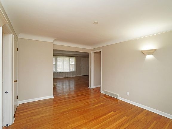 5th image of 2023 Claudia Ct