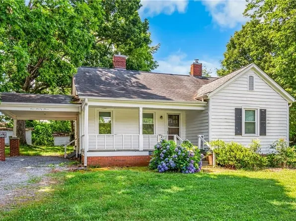 433 W Main St, Boonville, NC 27011