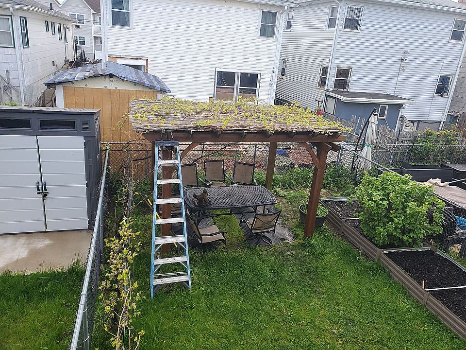 2nd image of 111 Beach 60th St #94A