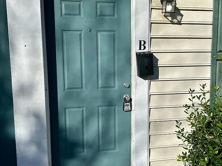 3510 Chamberlayne Ave — Photo 4
