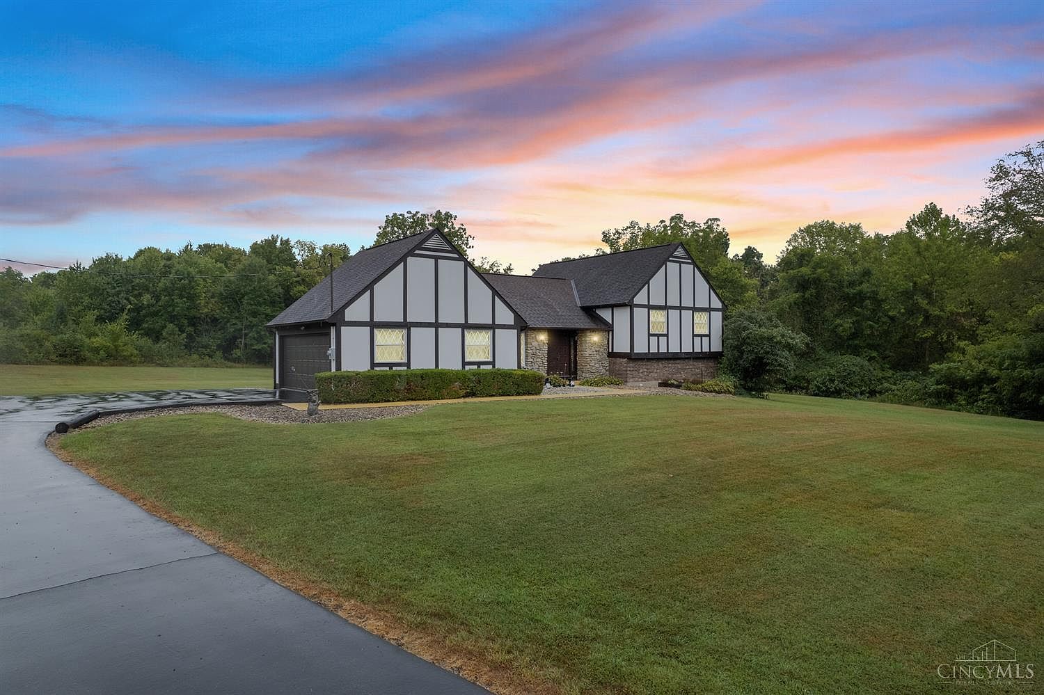 5580 Wild Rose Ln, Milford, OH 45150 | Zillow