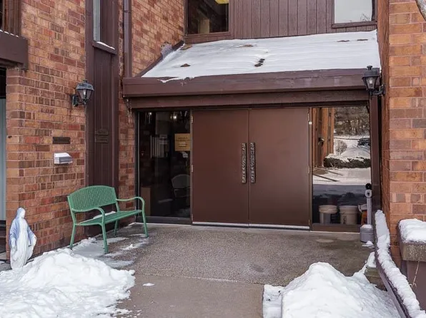 2929 Sunnyside Dr APT B321, Rockford, IL 61114