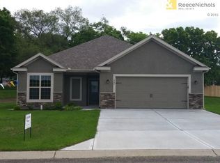 507 SW Station St, Oak Grove, MO 64075