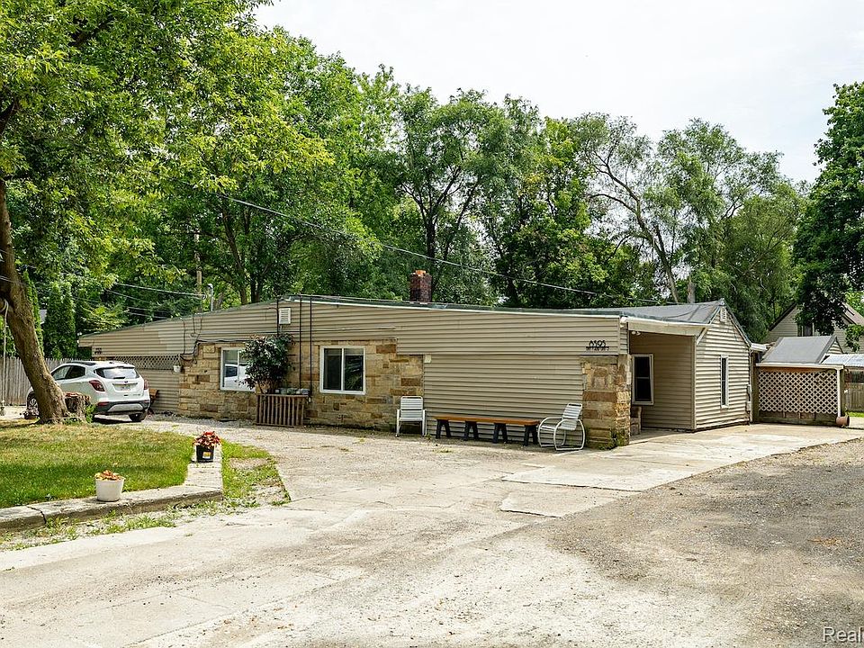 1st image of 8595 Orchard