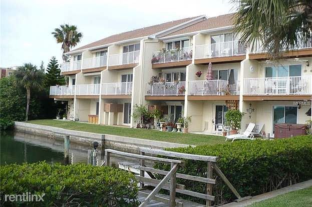 2nd image of 19651 Gulf Blvd APT B4