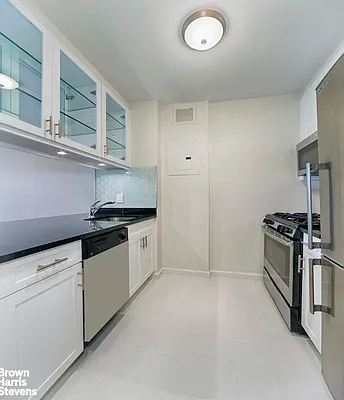 Rented by Brown Harris Stevens | media 3