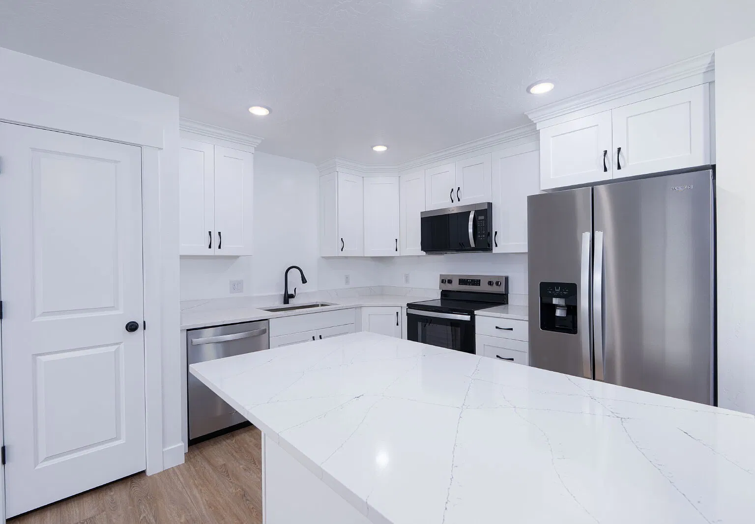 3 bed, 2.5 bath, 1460 sqft, $1,810 — Photo 3
