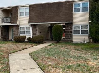 7 Florence Tollgate Pl, Florence, NJ 08518