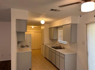 1808 Arkansas St, Gainesville, TX 76240