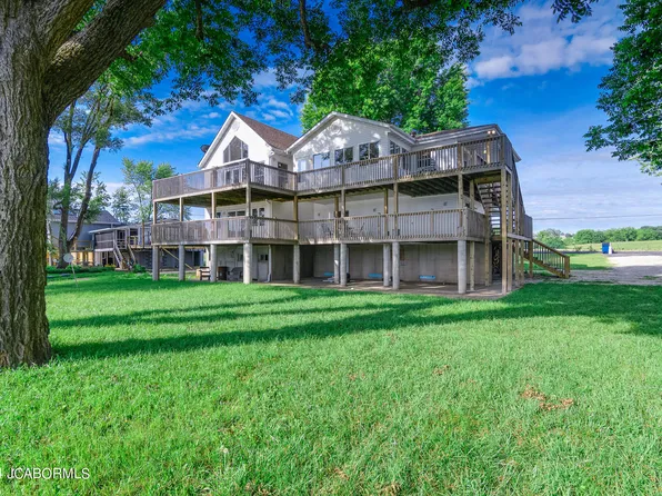 4517 River Front Dr, Jefferson City, MO 65101