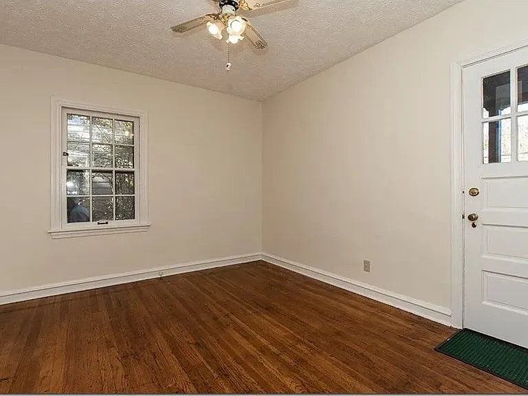 18717 Winslow Rd #1 — Photo 13
