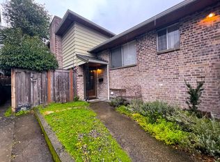 2022 NW 64th St, Seattle, WA 98107