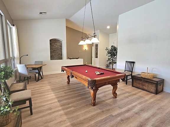 5th image of 5414 E GLADE Avenue