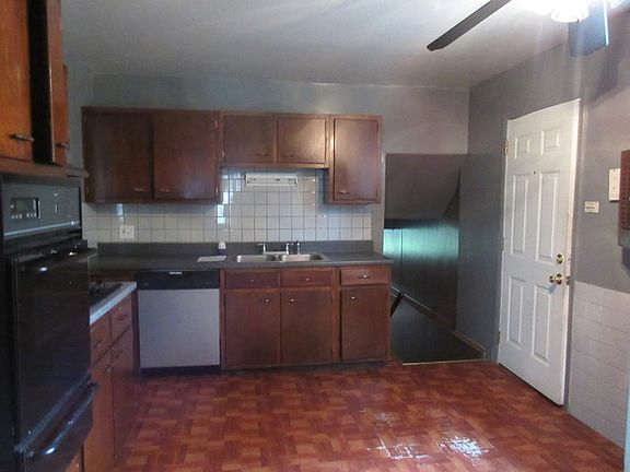 4th image of 411 Gettysburg St