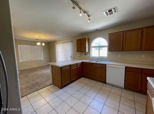 2528 E Sheffield Rd, Gilbert, AZ 85296