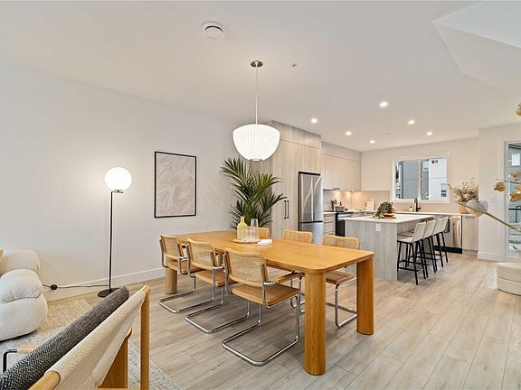 2nd image of 368 Tradewinds Ave #107