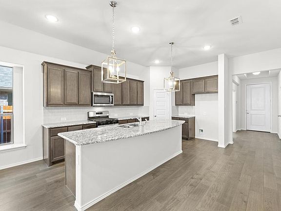 2nd image of 3821 Star Mesa St