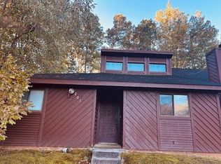 201 Rock Knoll Dr, Greenwood, SC 29649